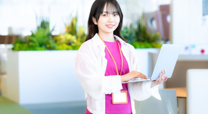 WEBサイトリニューアルの最適なタイミングとは？成功事例と判断基準を解説